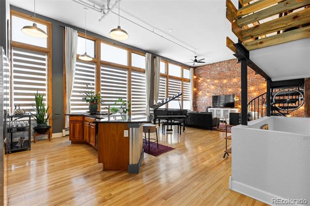 2560 Blake Unit: 101