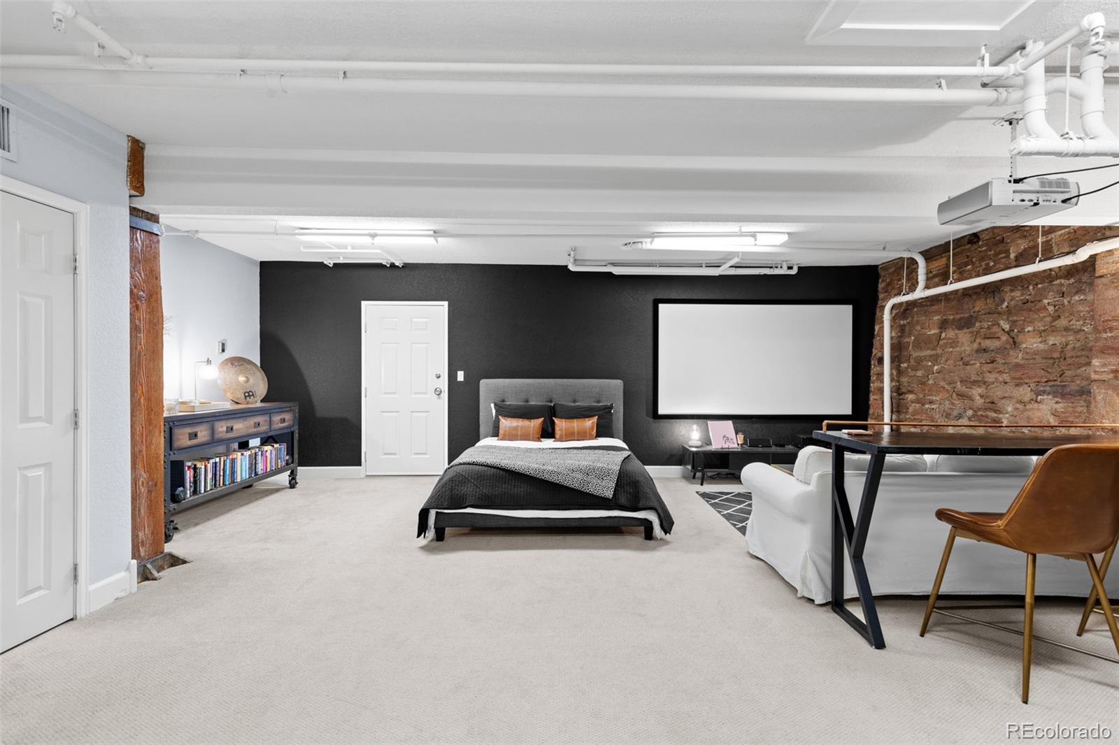 2560 Blake Unit: 101