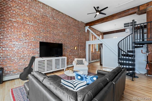 2560 Blake Unit: 101
