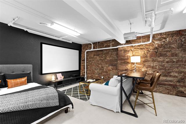 2560 Blake Unit: 101