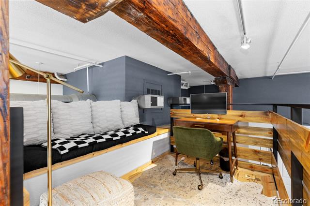 2560 Blake Unit: 101