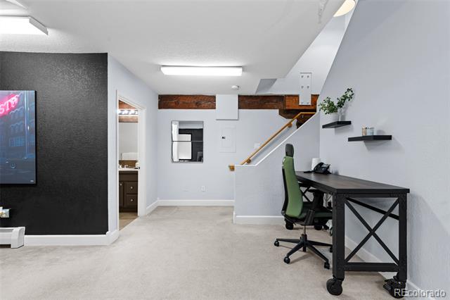 2560 Blake Unit: 101