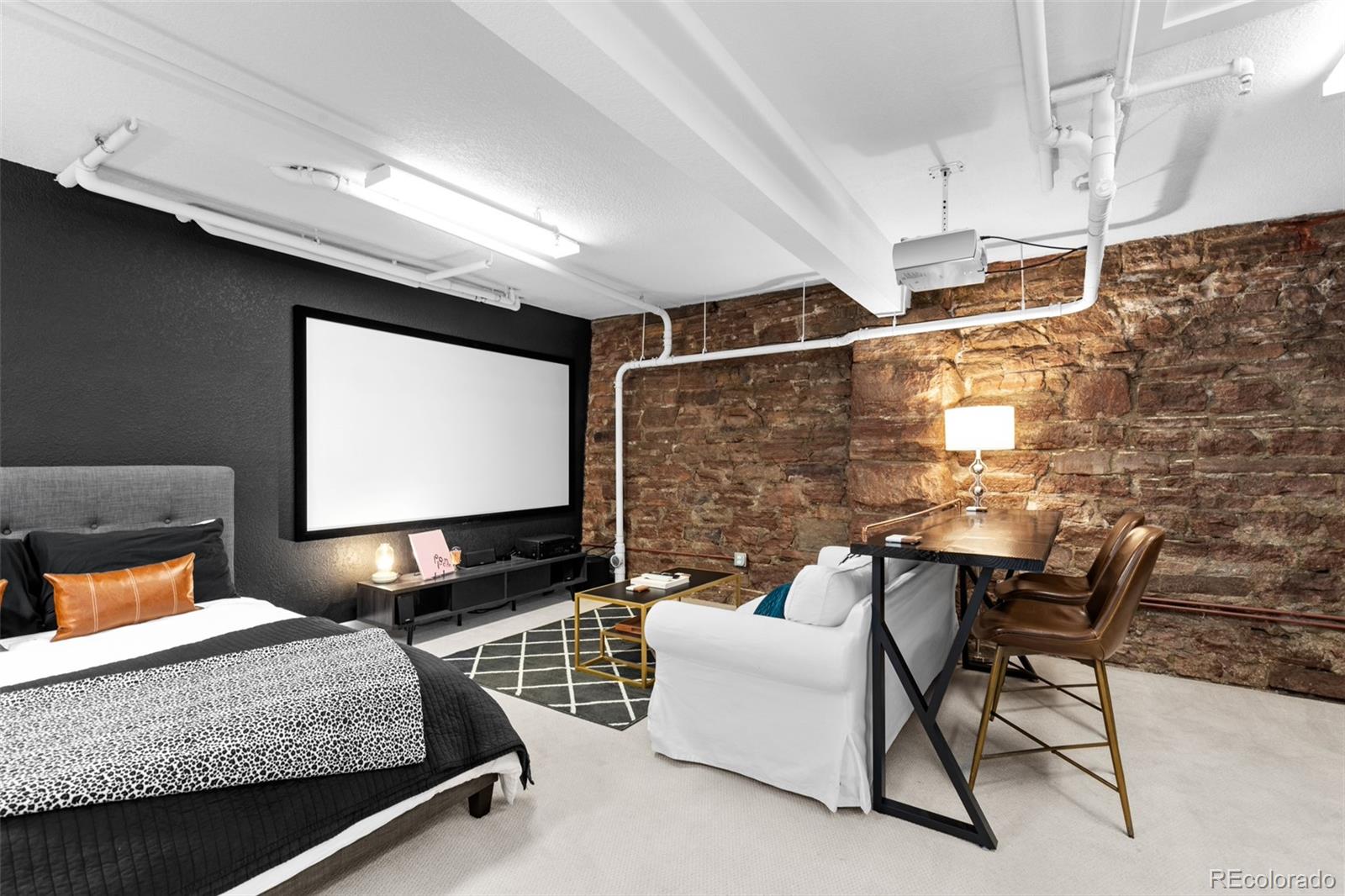 2560 Blake Unit: 101