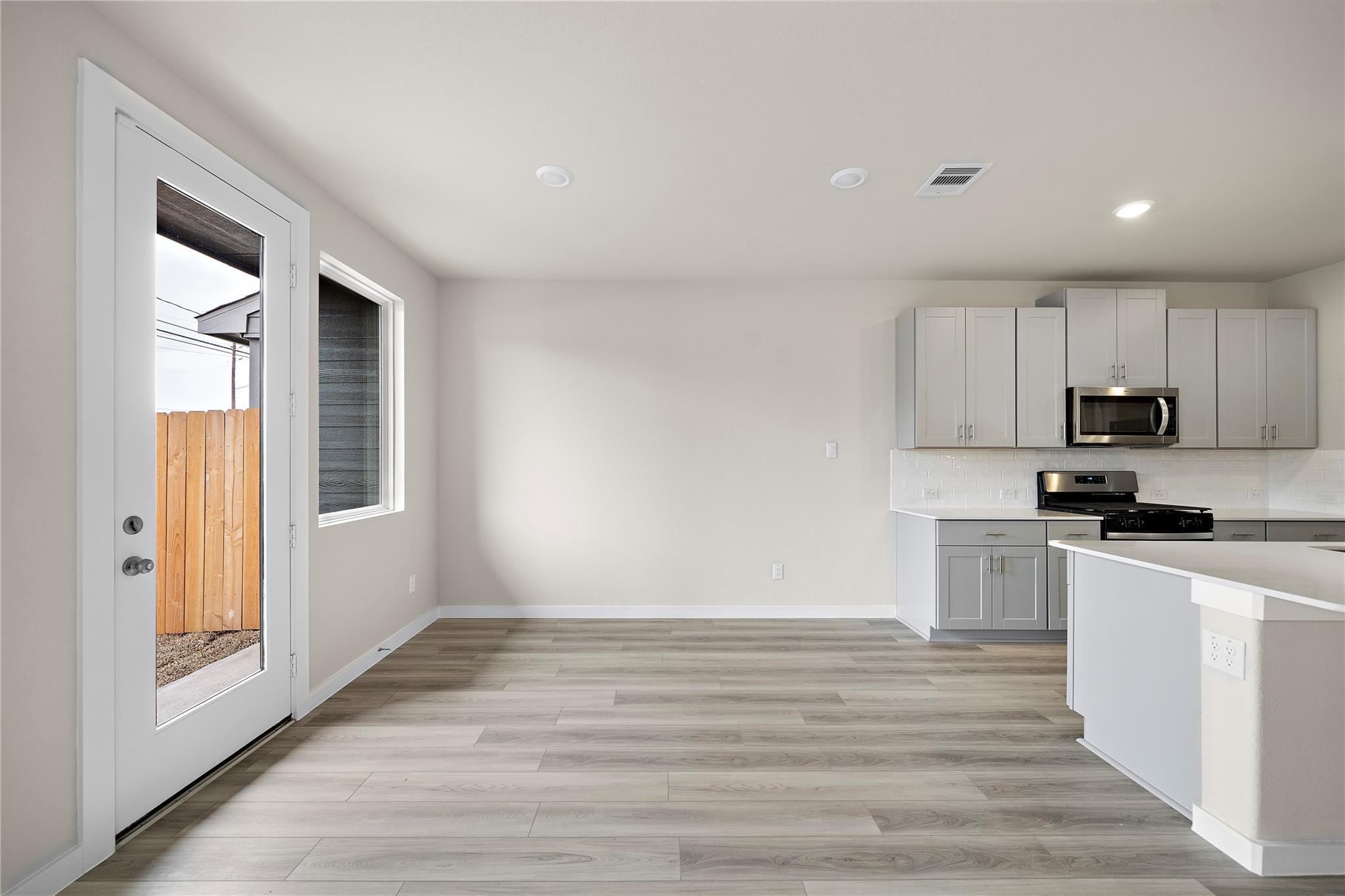 9912 Storehouse Drive