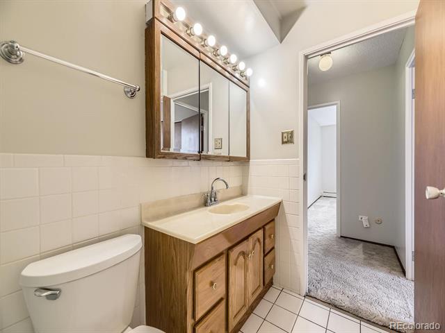 300 S Clinton Street Unit: 11B