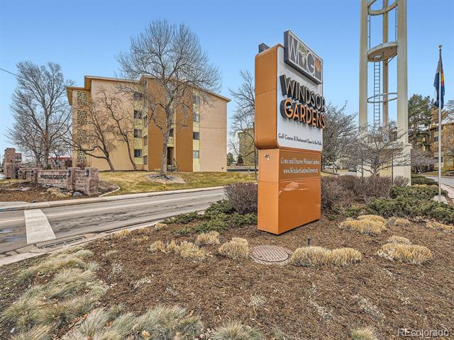 300 S Clinton Street Unit: 11B