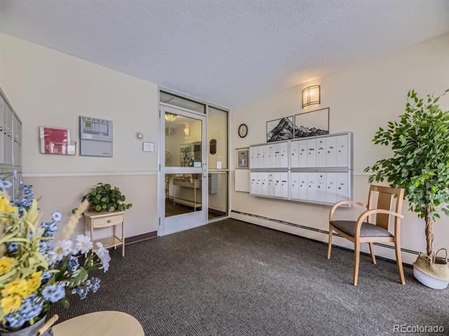 300 S Clinton Street Unit: 11B