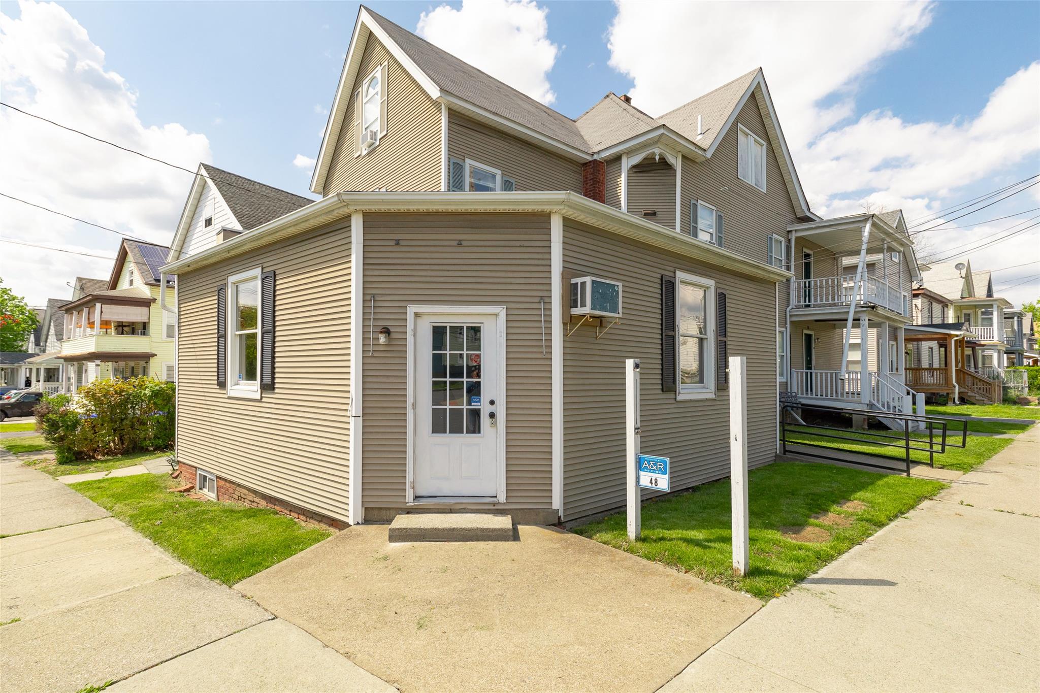 48 Columbia Street
