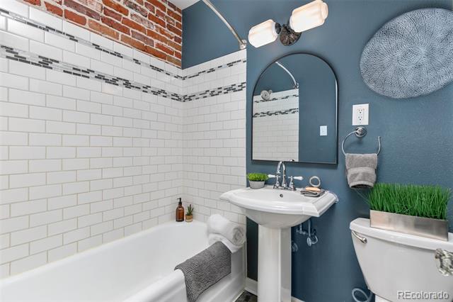 2533 E 11th Avenue Unit: 104