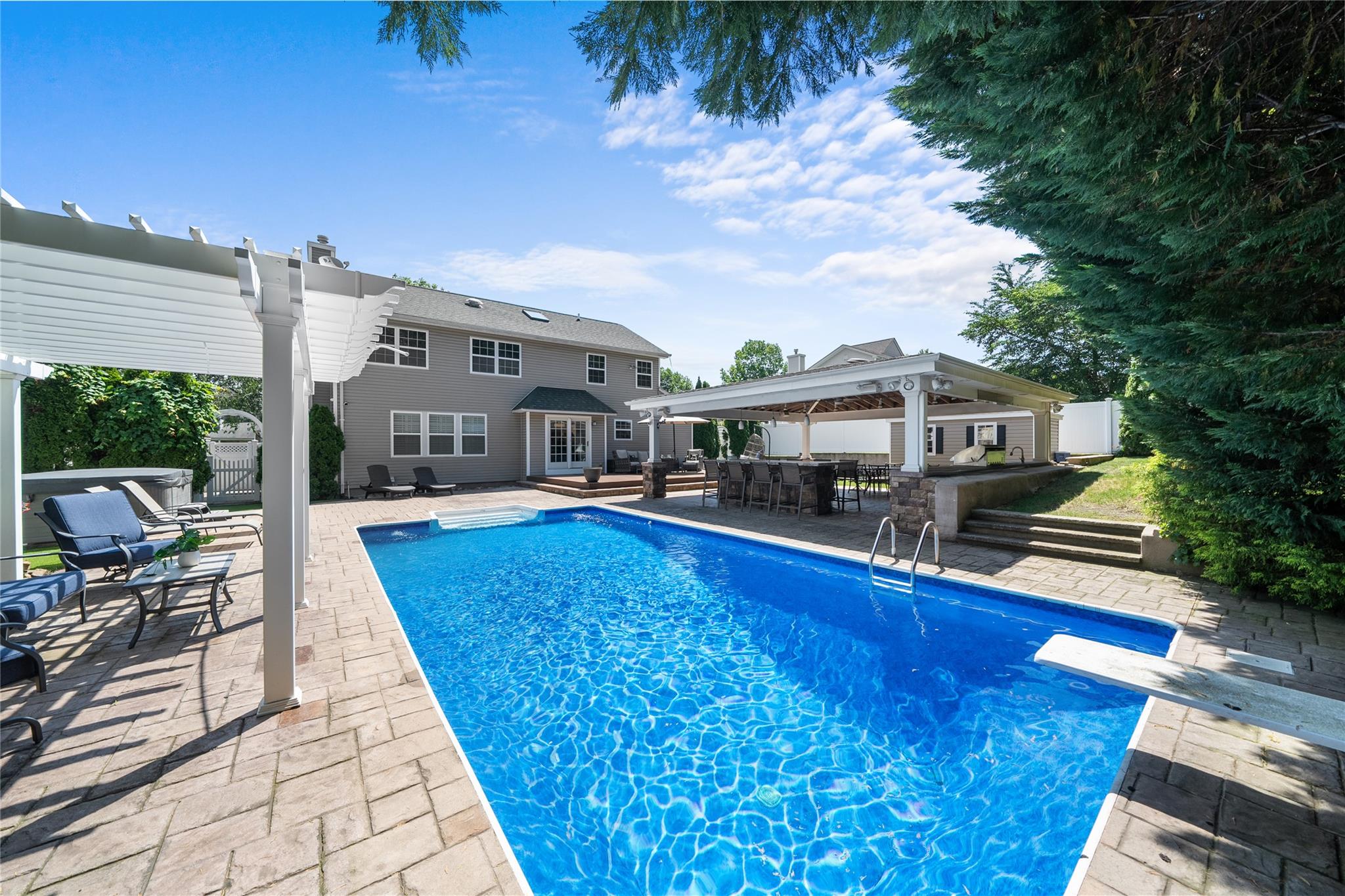 22 Tuthill Creek Drive