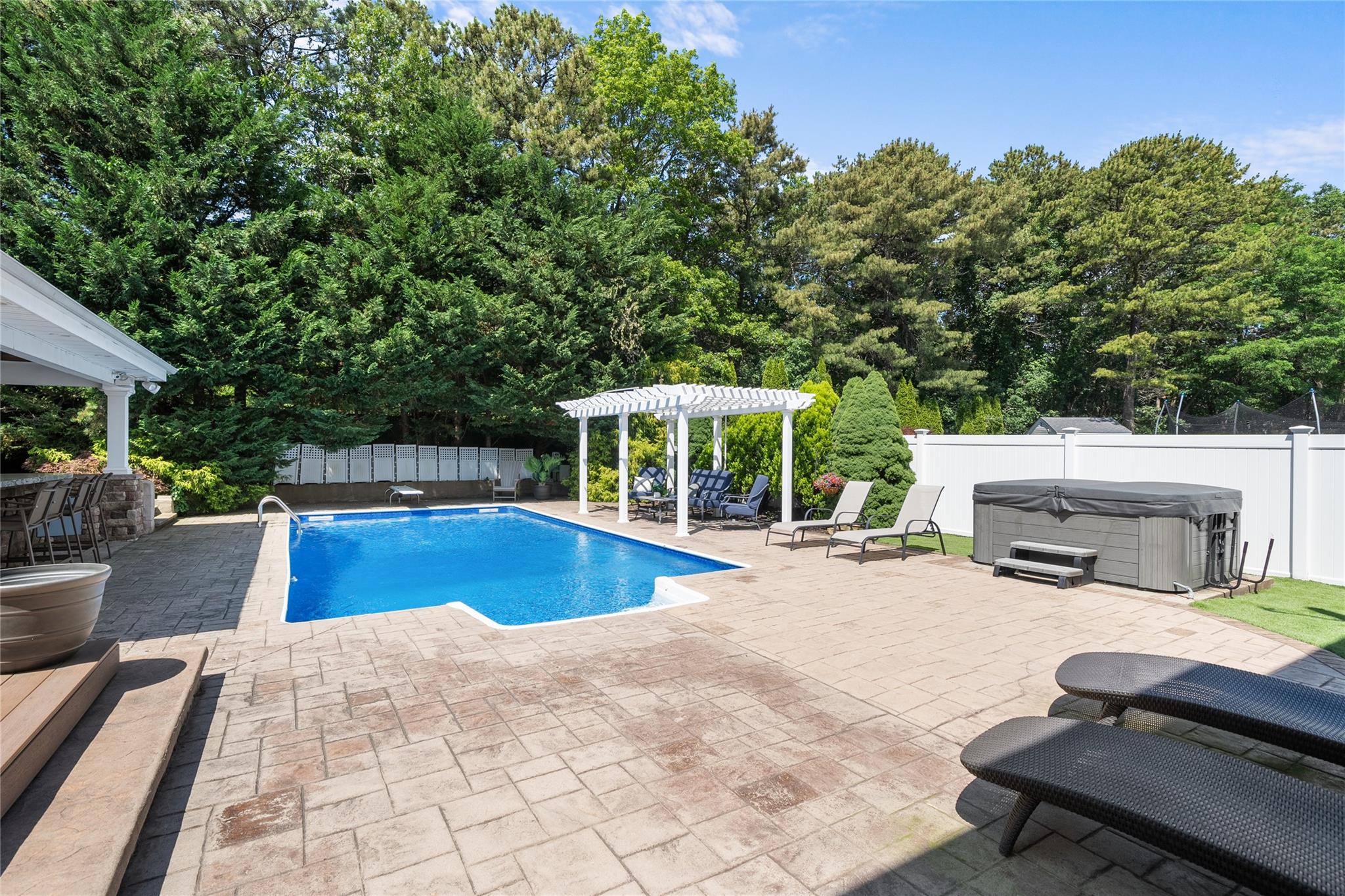 22 Tuthill Creek Drive