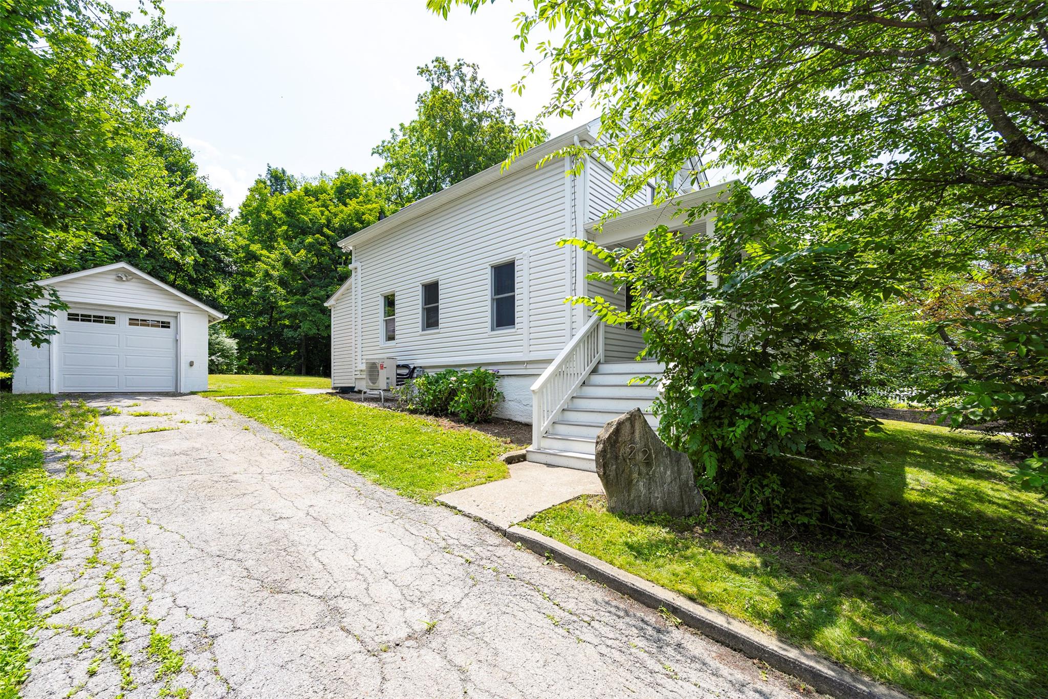 22 Tompkins Avenue