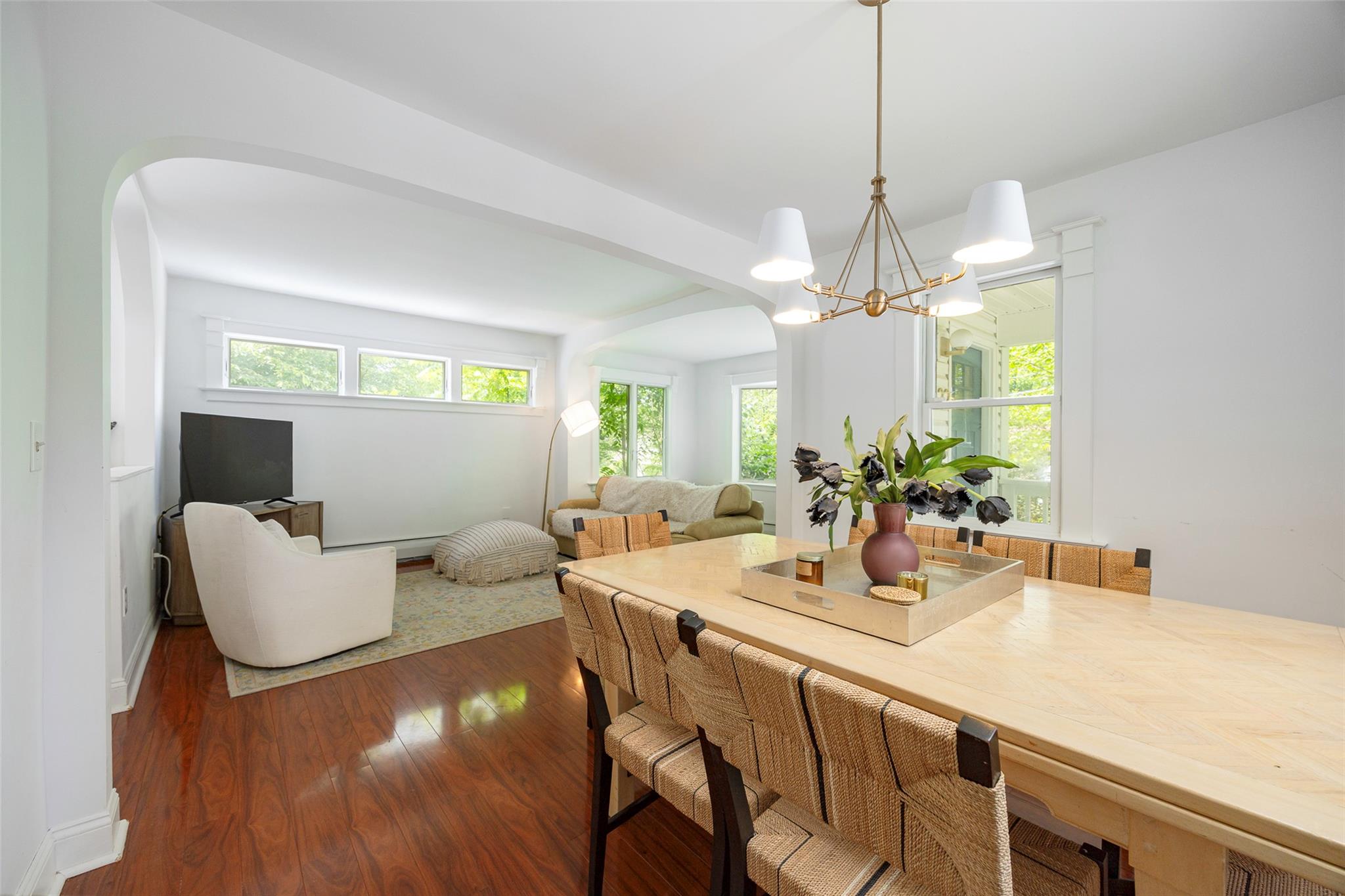 22 Tompkins Avenue