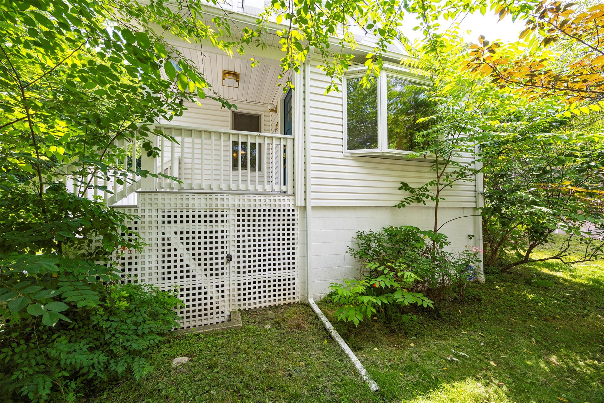 22 Tompkins Avenue