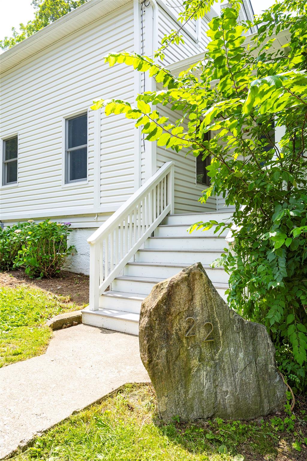 22 Tompkins Avenue