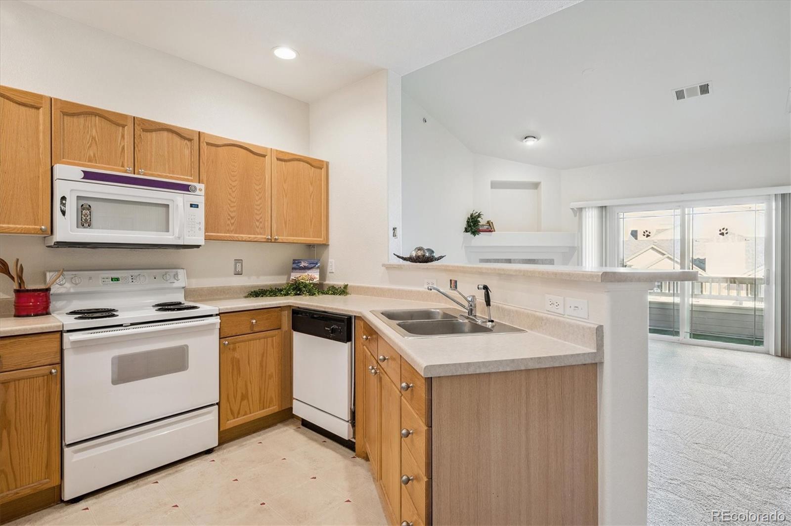 8369 S Independence Circle Unit: 305