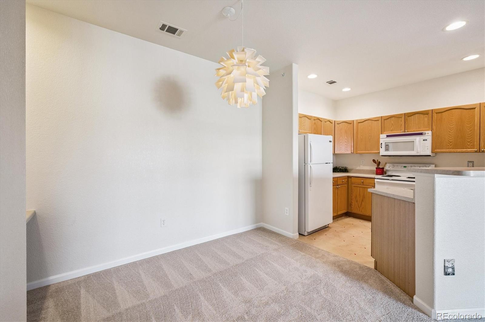 8369 S Independence Circle Unit: 305