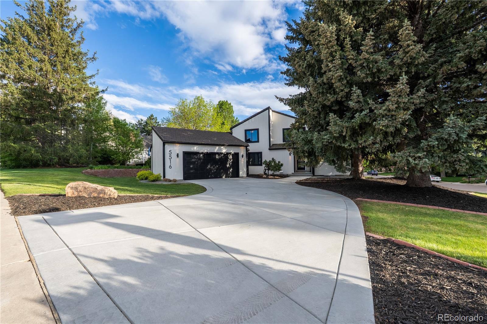 5516 S Havana Court