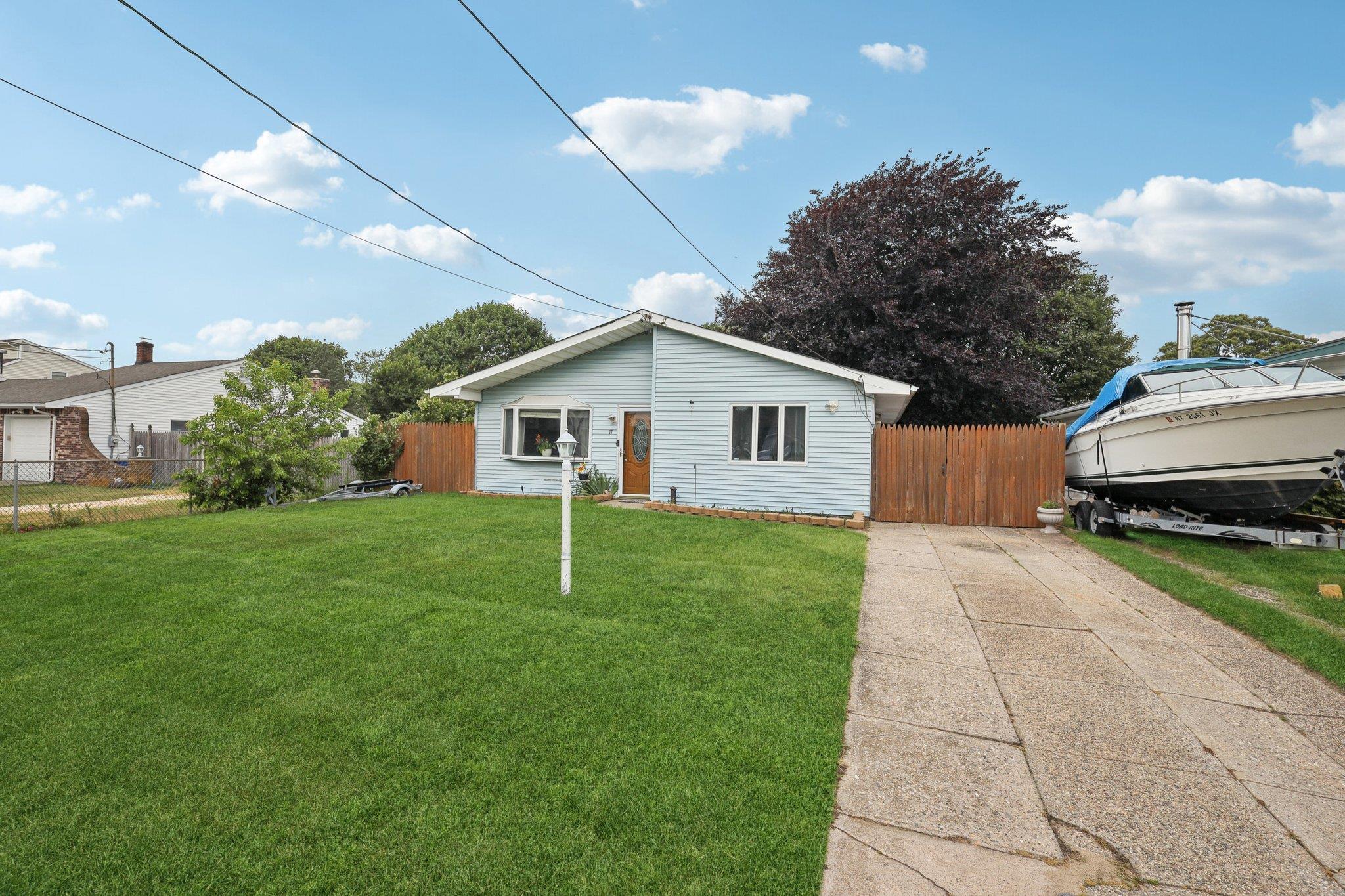 17 Lombardy Drive