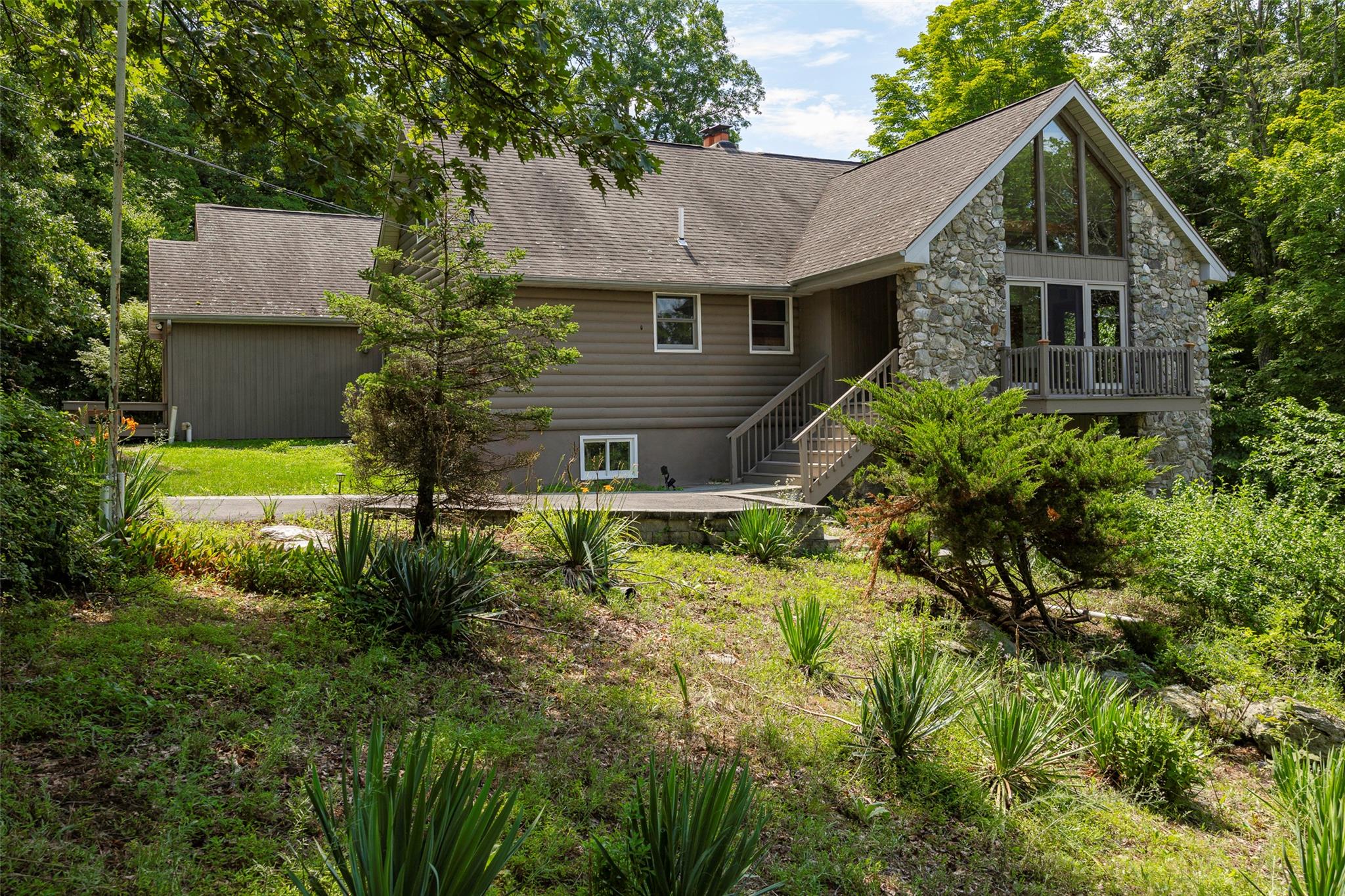 12 Wolf Lane