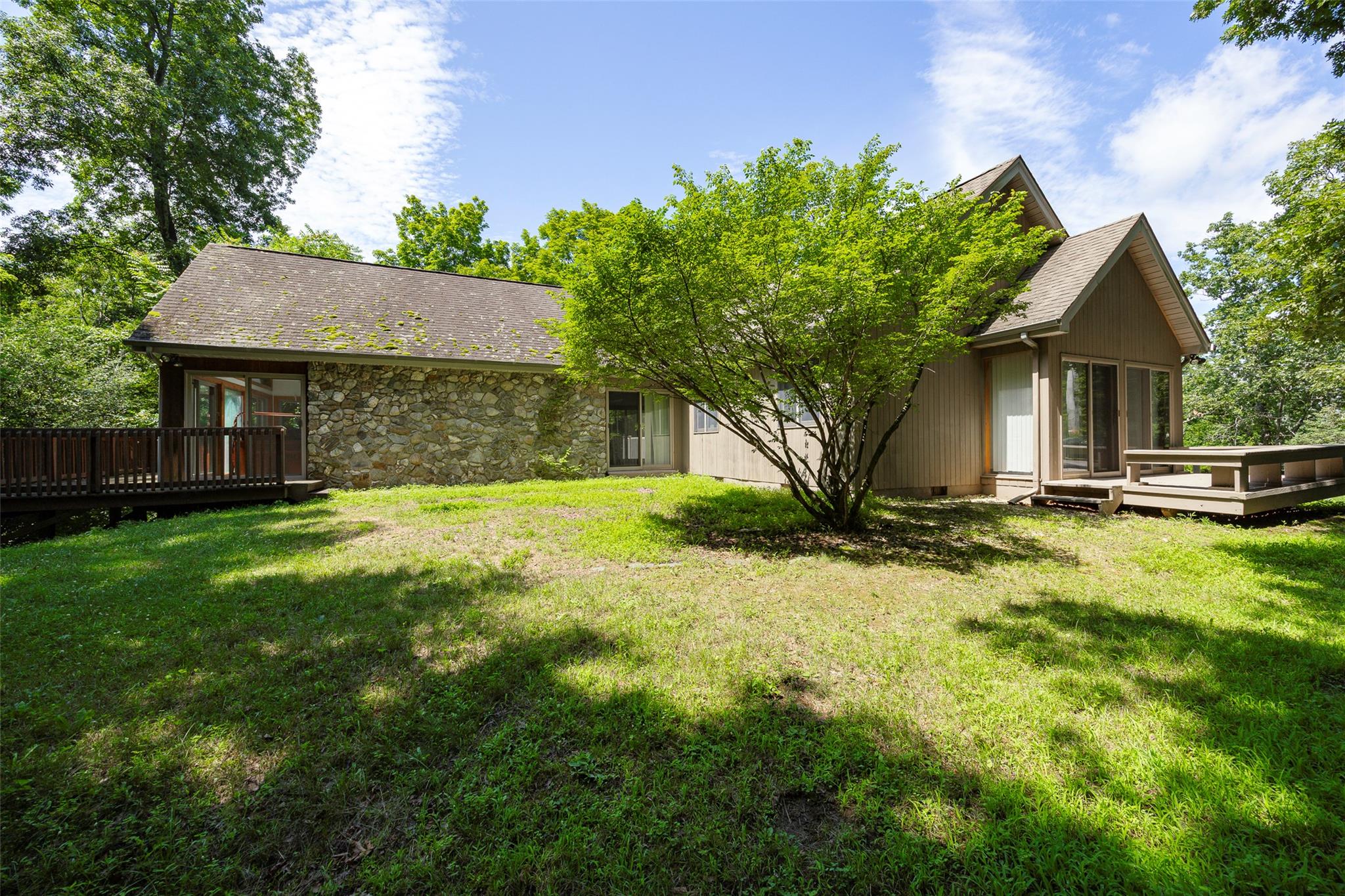12 Wolf Lane