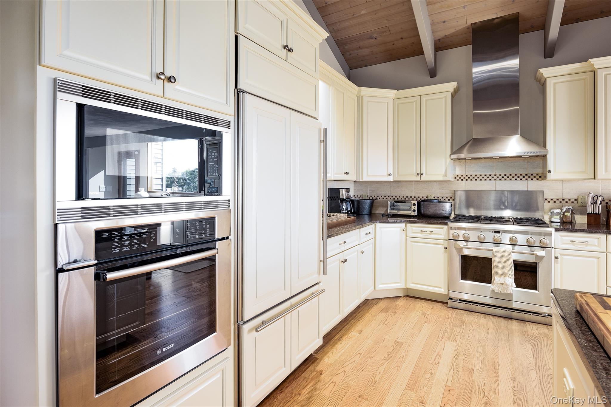 12 Mountain Brook Road