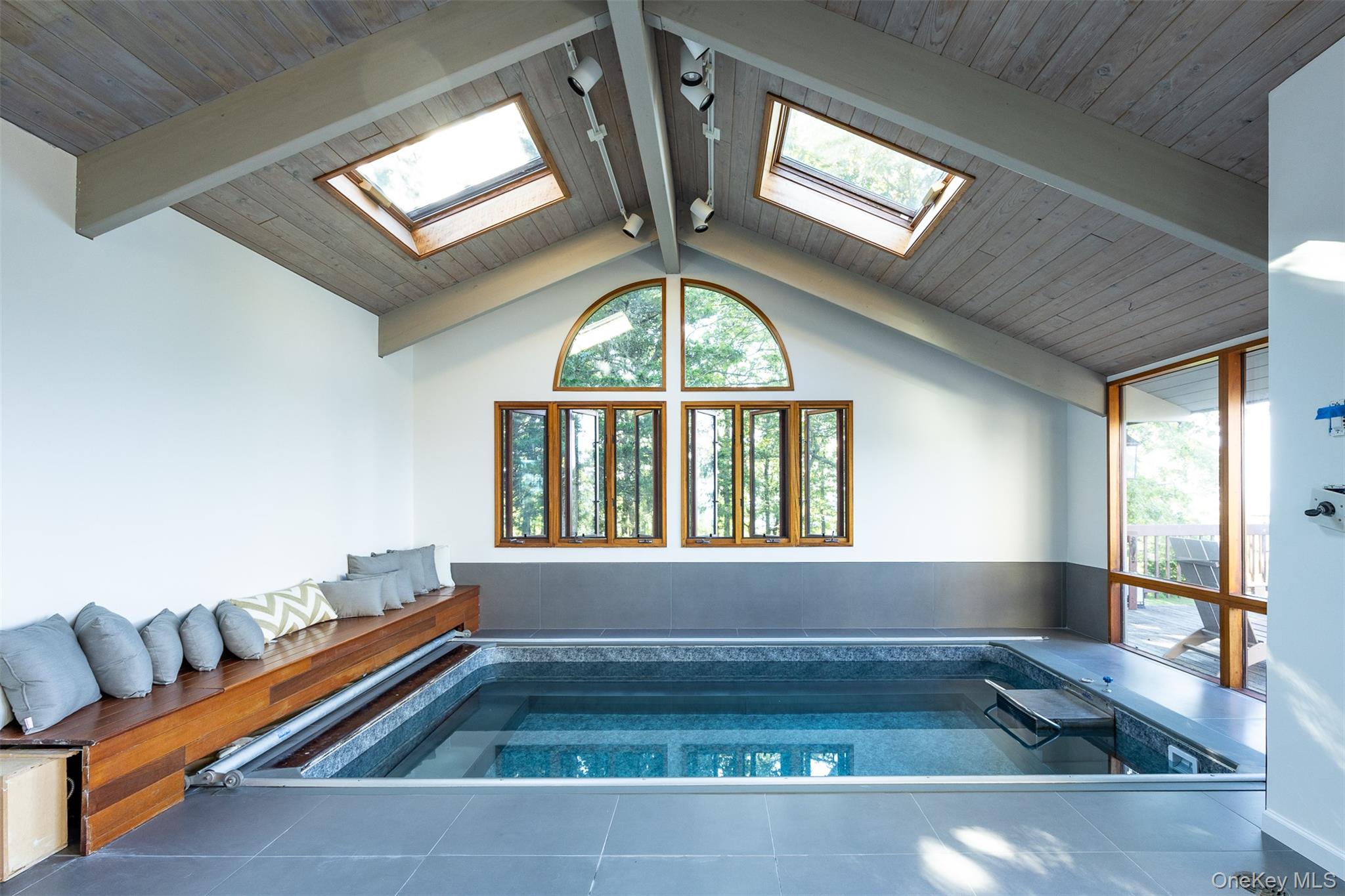 12 Mountain Brook Road