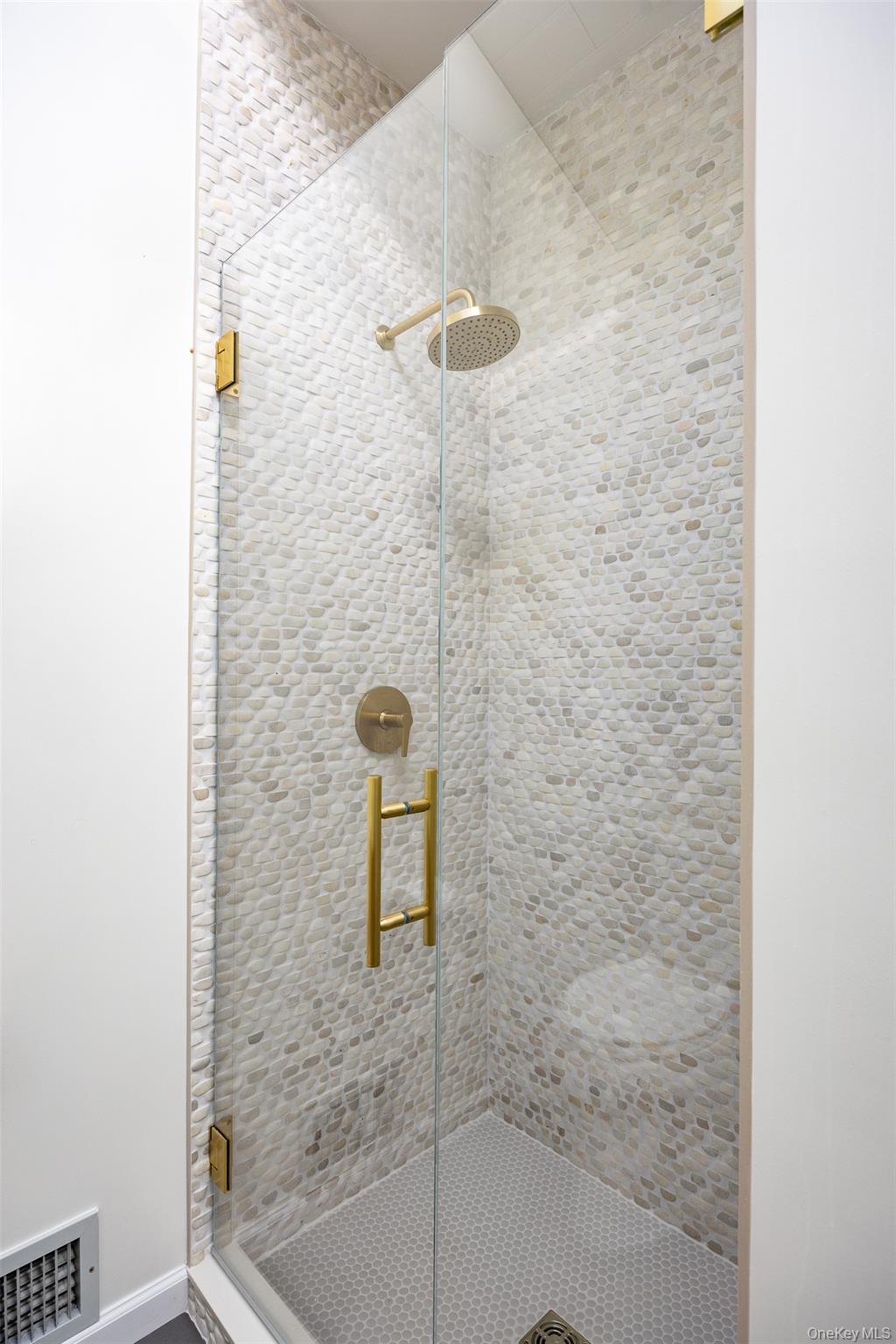 12 Mountain Brook Road