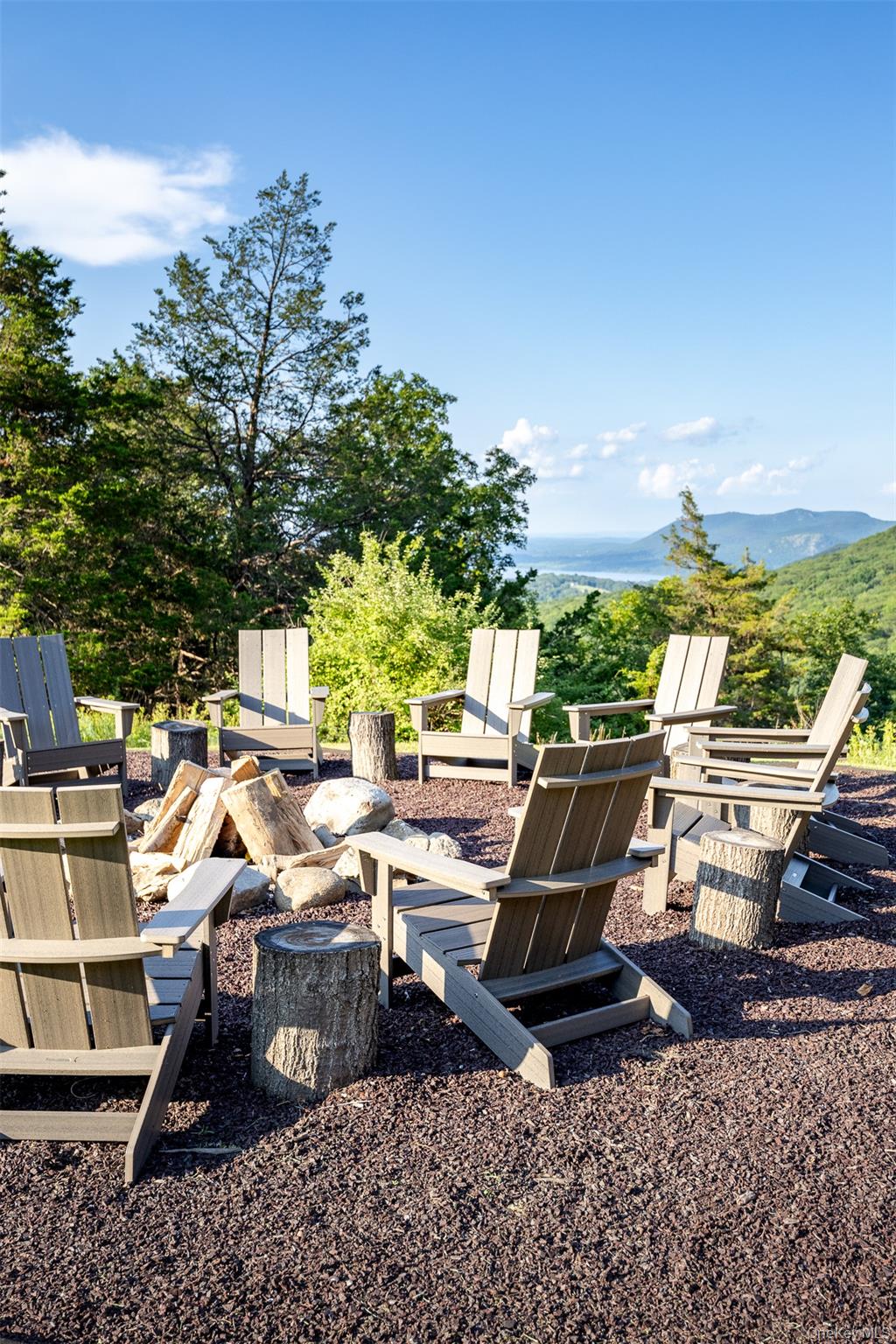 12 Mountain Brook Road