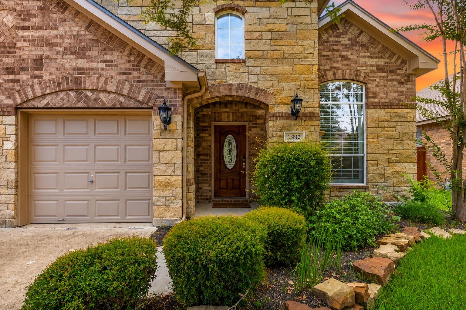 13812 Long Shadow DR