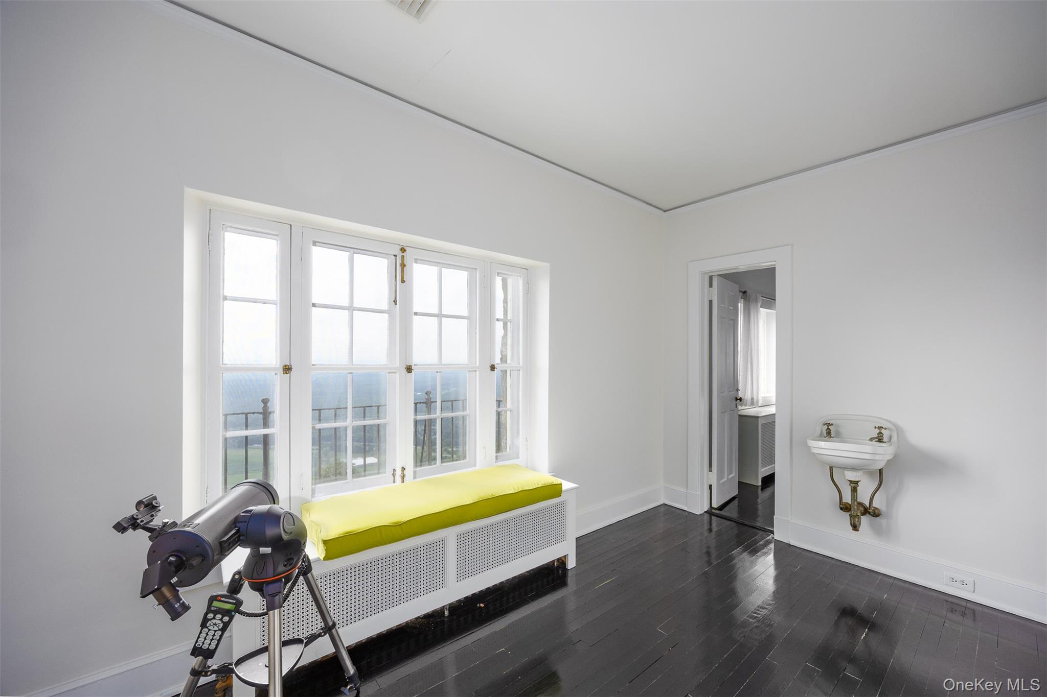 401 Woodmont Road