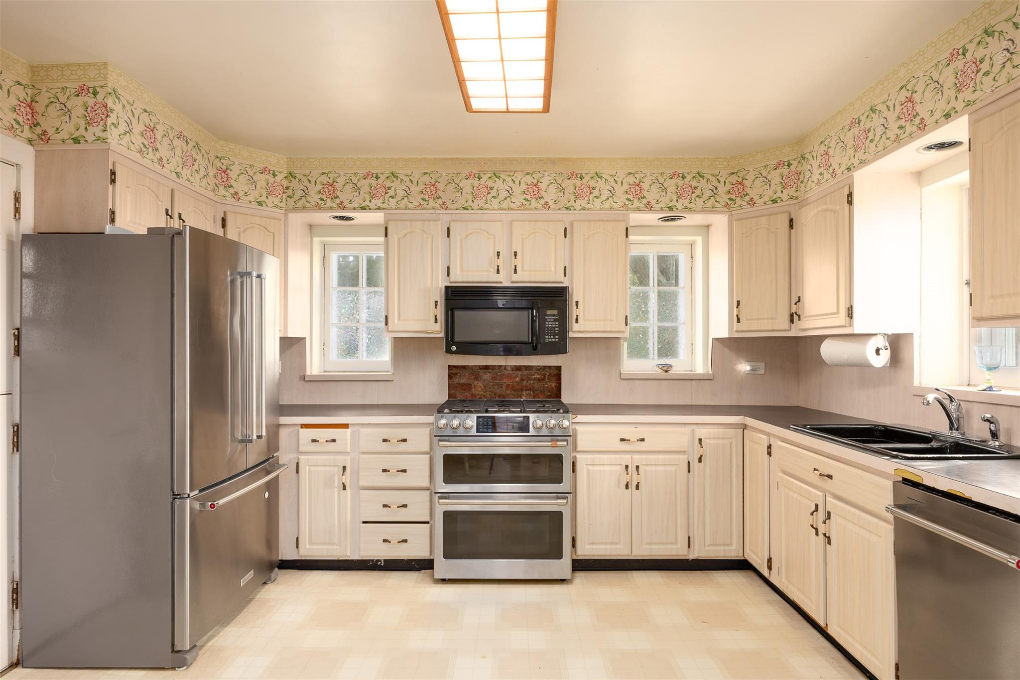 401 Woodmont Road