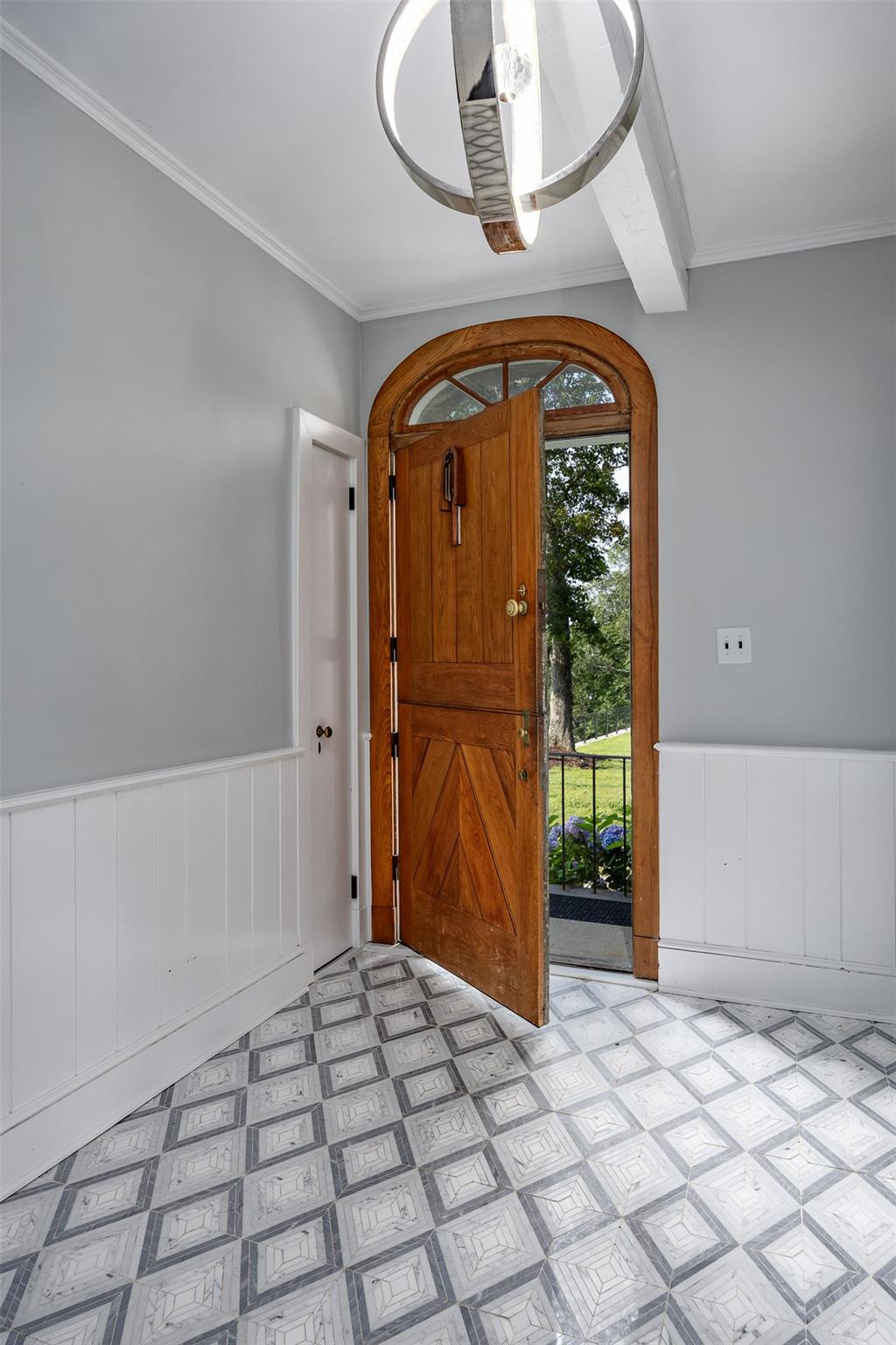 401 Woodmont Road