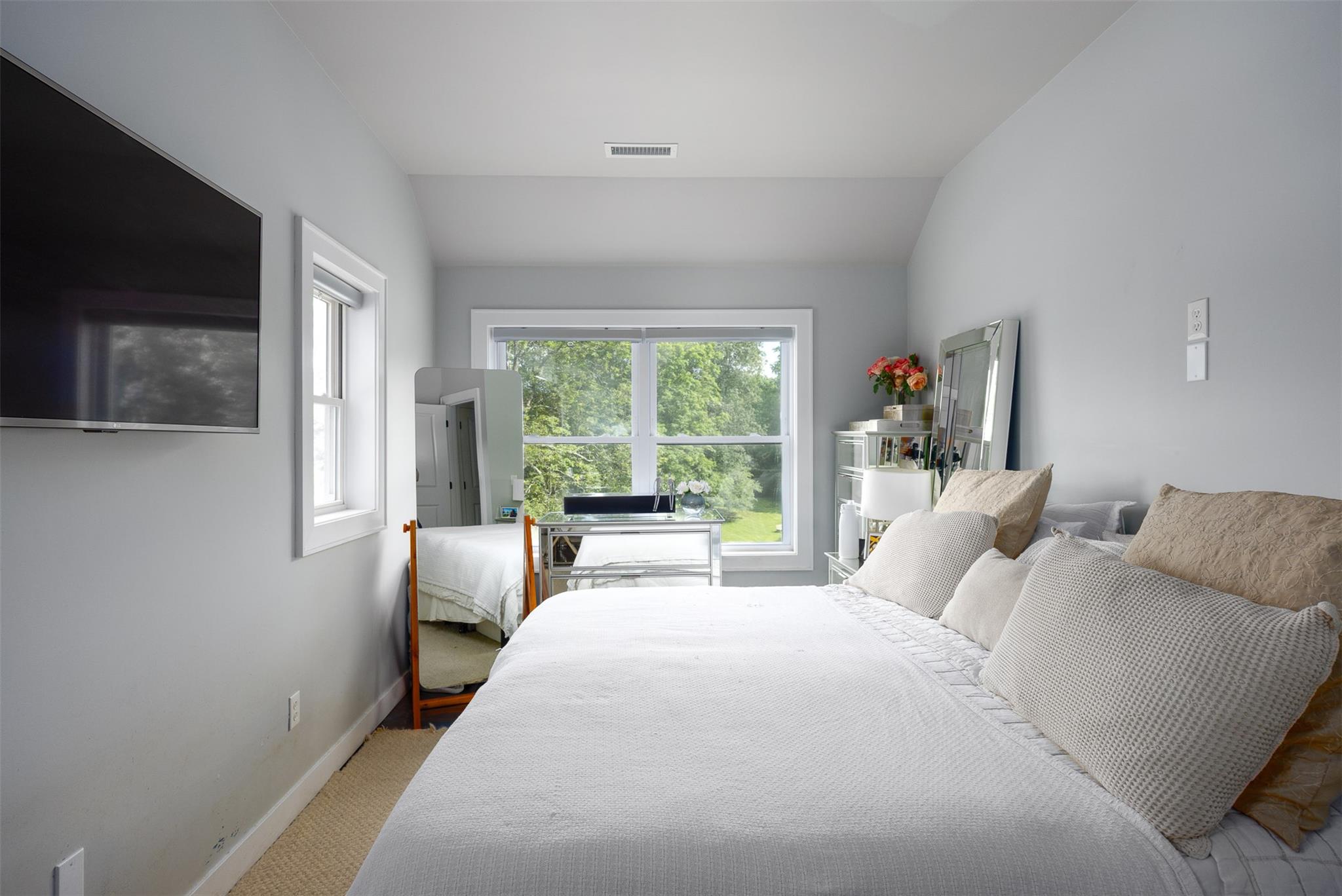 401 Woodmont Road