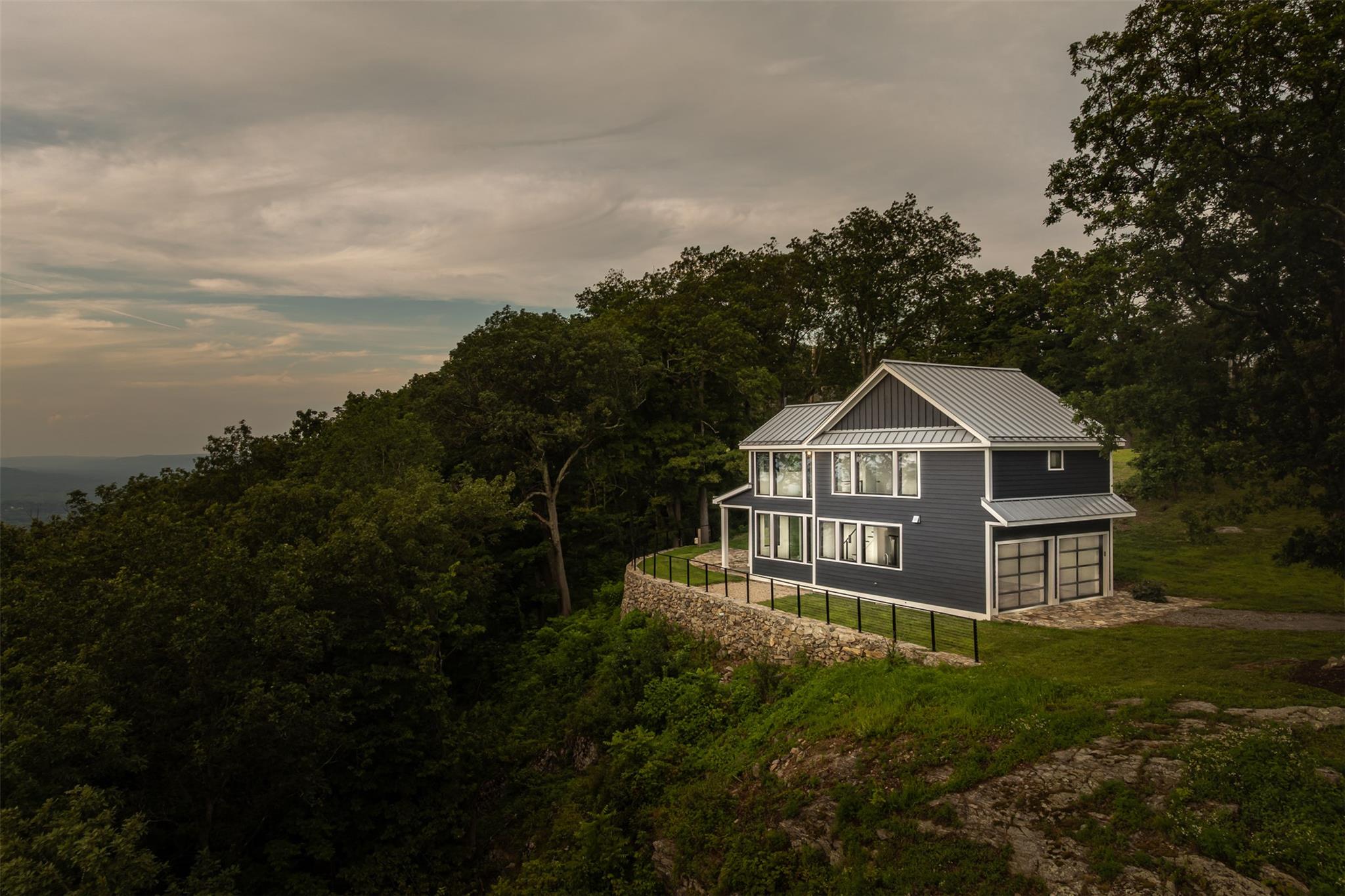 401 Woodmont Road