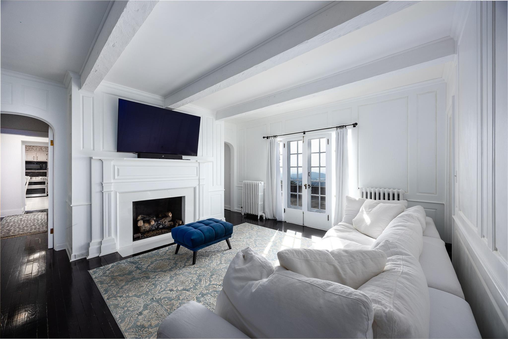 401 Woodmont Road