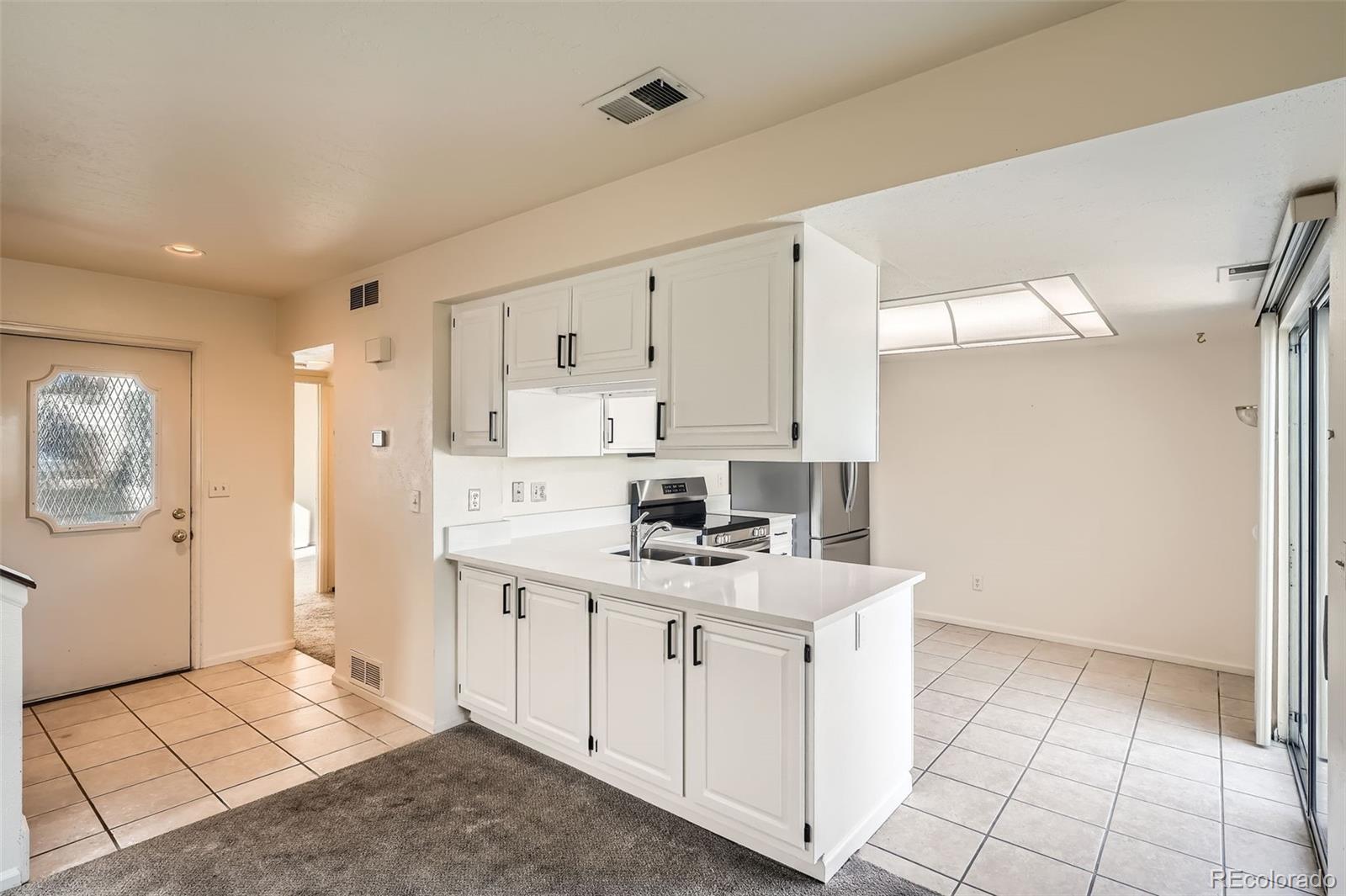 2122 S Victor Street Unit: F