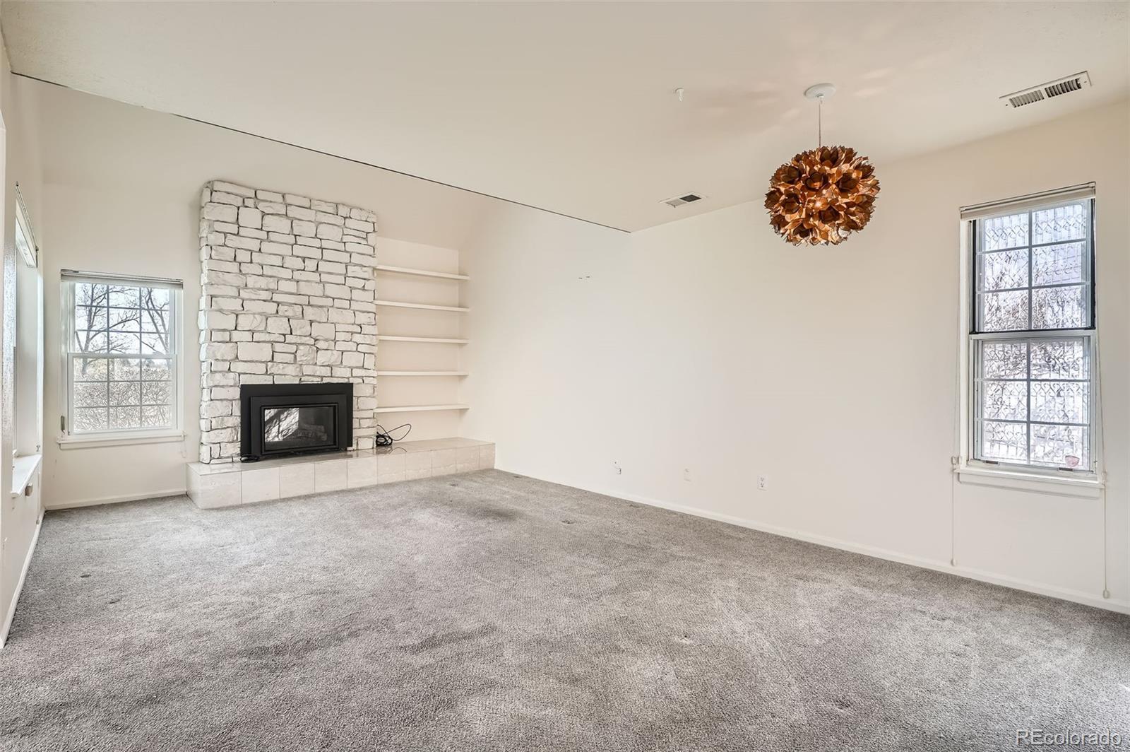 2122 S Victor Street Unit: F