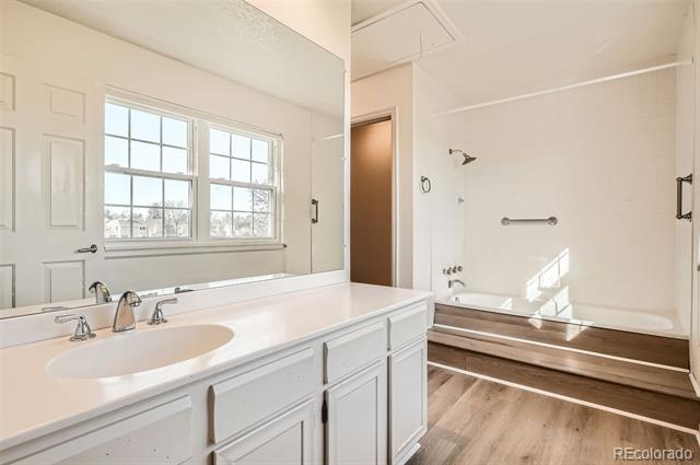 2122 S Victor Street Unit: F