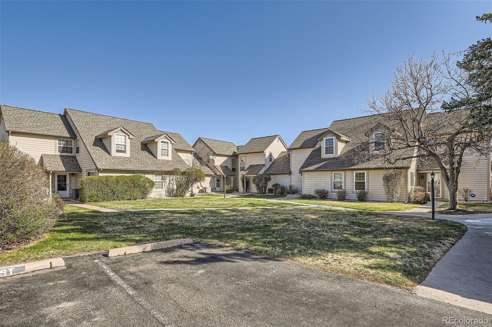 2122 S Victor Street Unit: F
