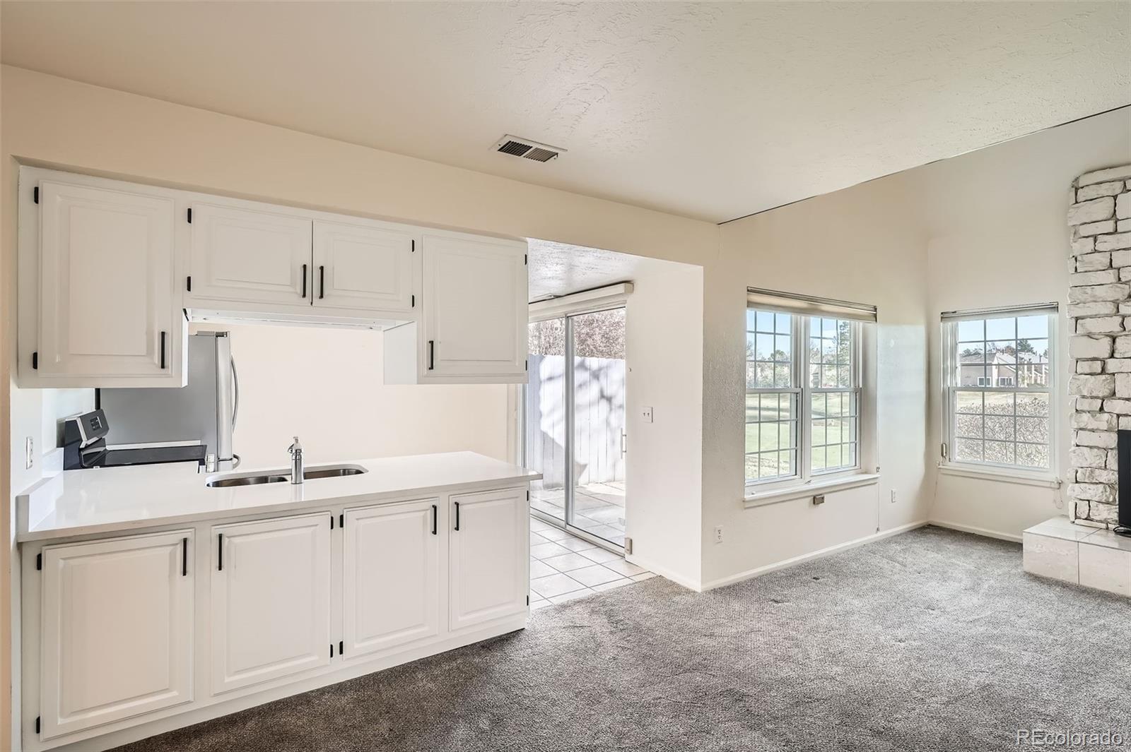 2122 S Victor Street Unit: F