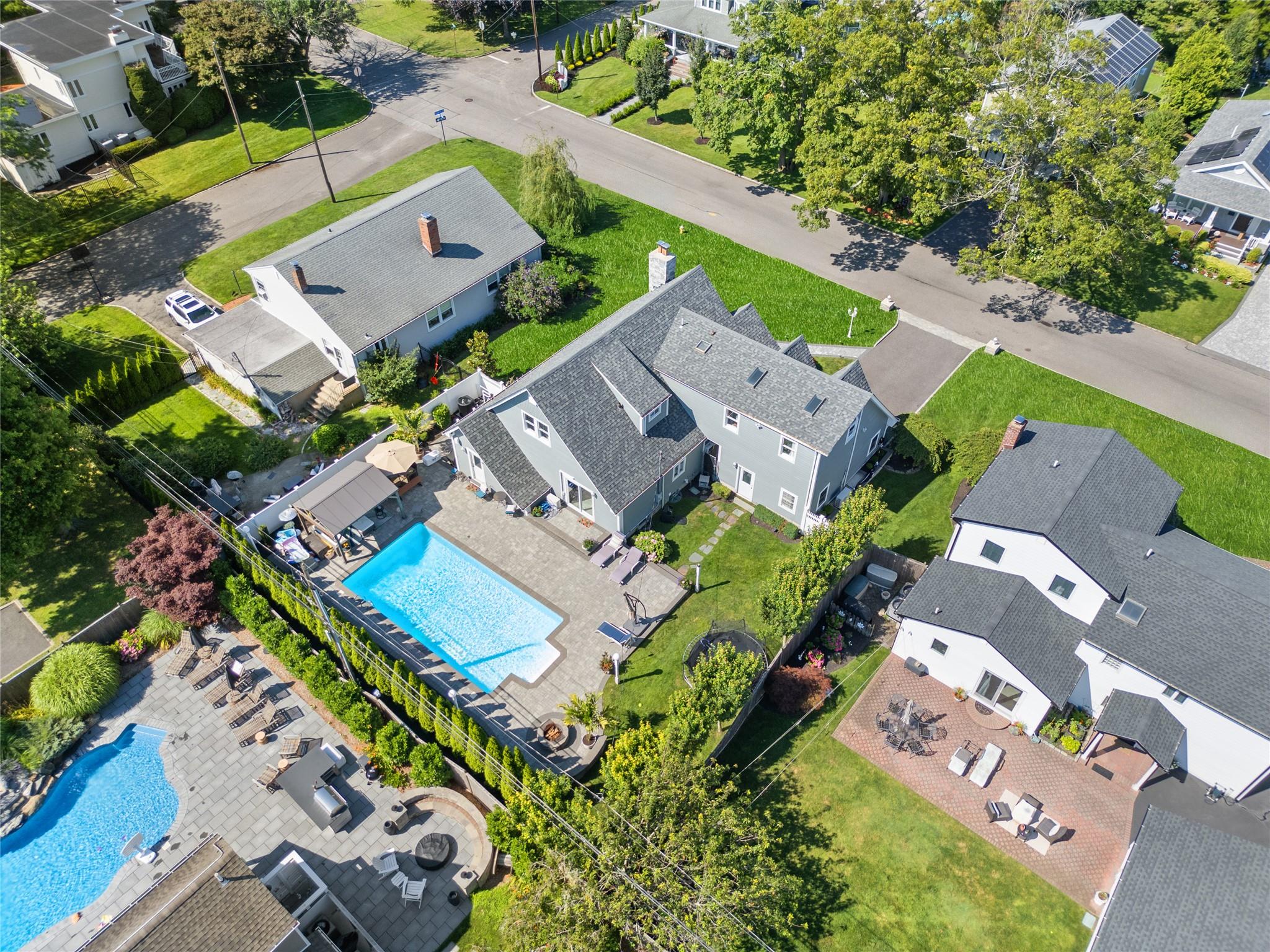35 Bayway Avenue