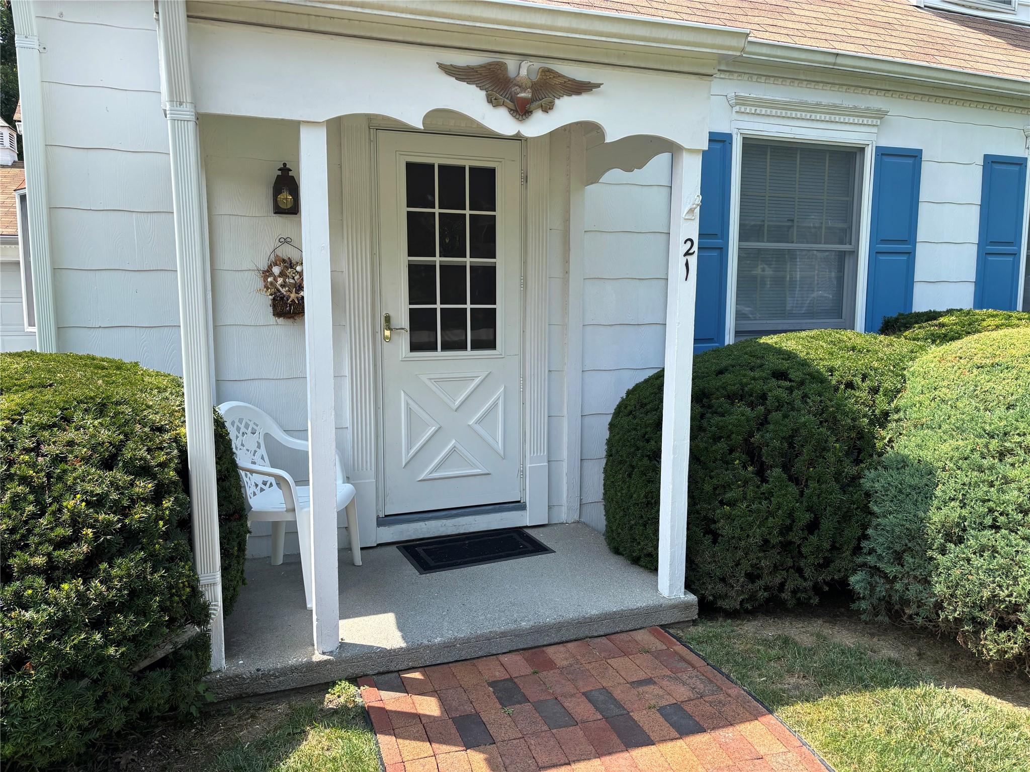 21 Kinderhook Drive