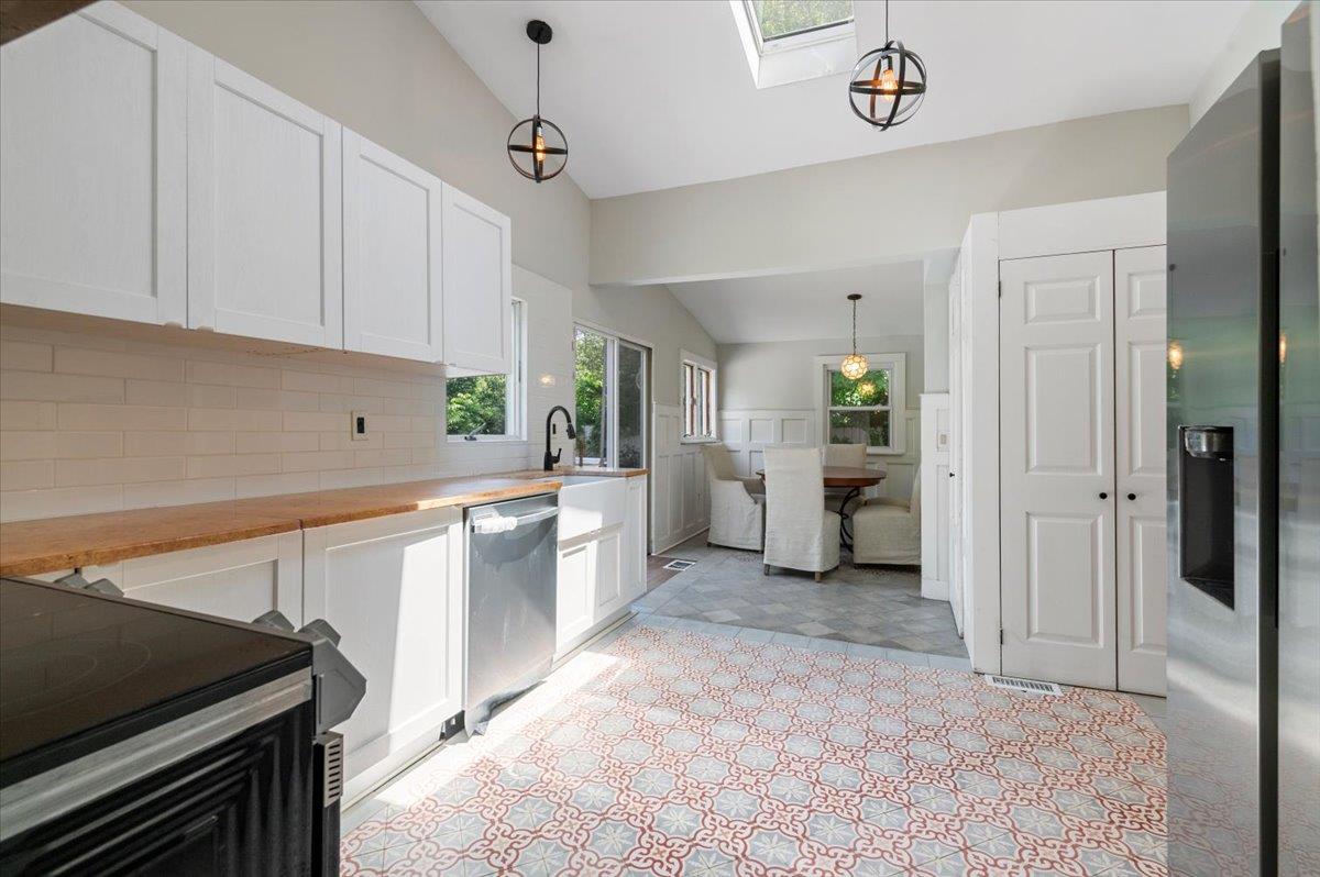 56 W Donellan Road