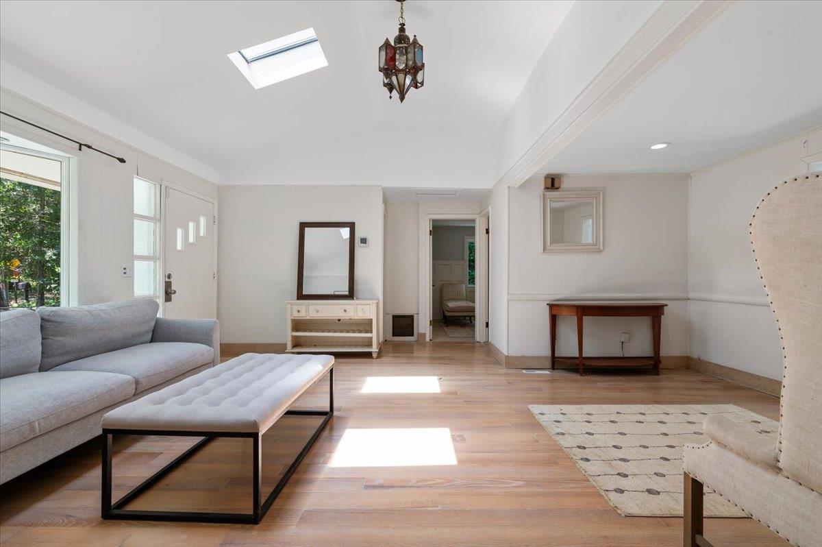 56 W Donellan Road