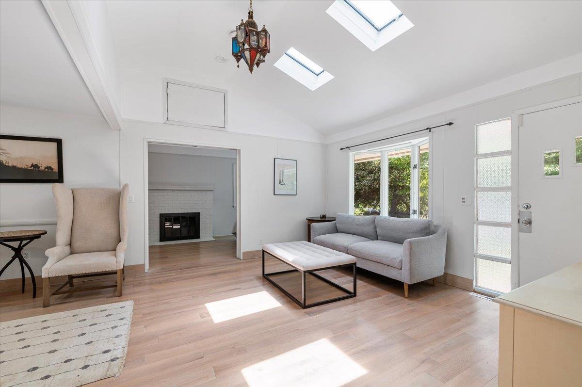 56 W Donellan Road