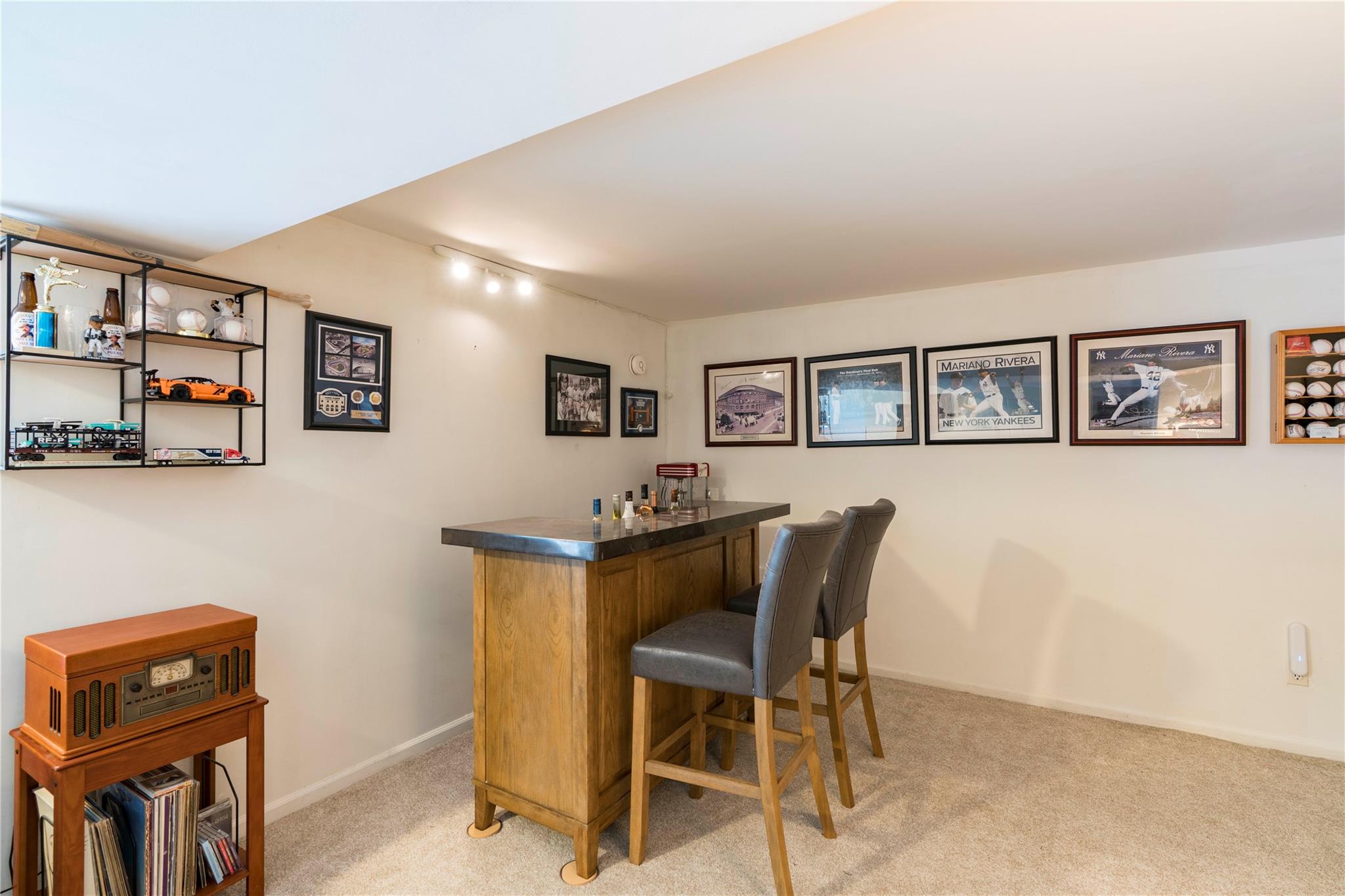 8 Skidmore Road