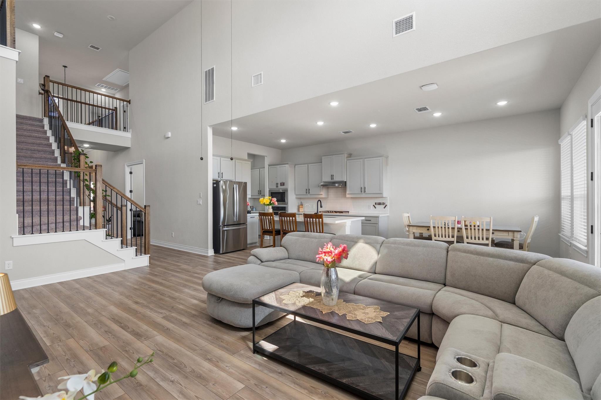 1304 Snowdrop DR