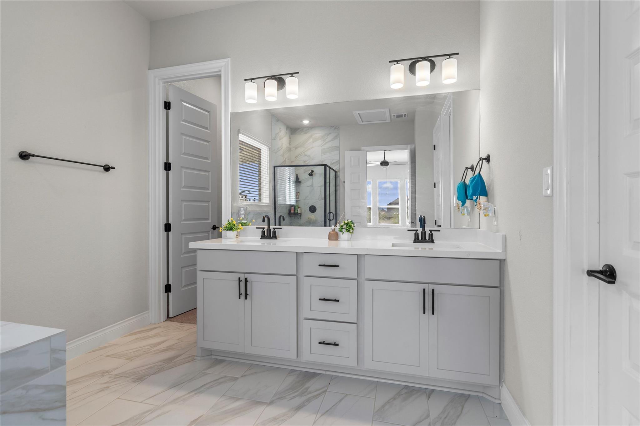 1304 Snowdrop DR