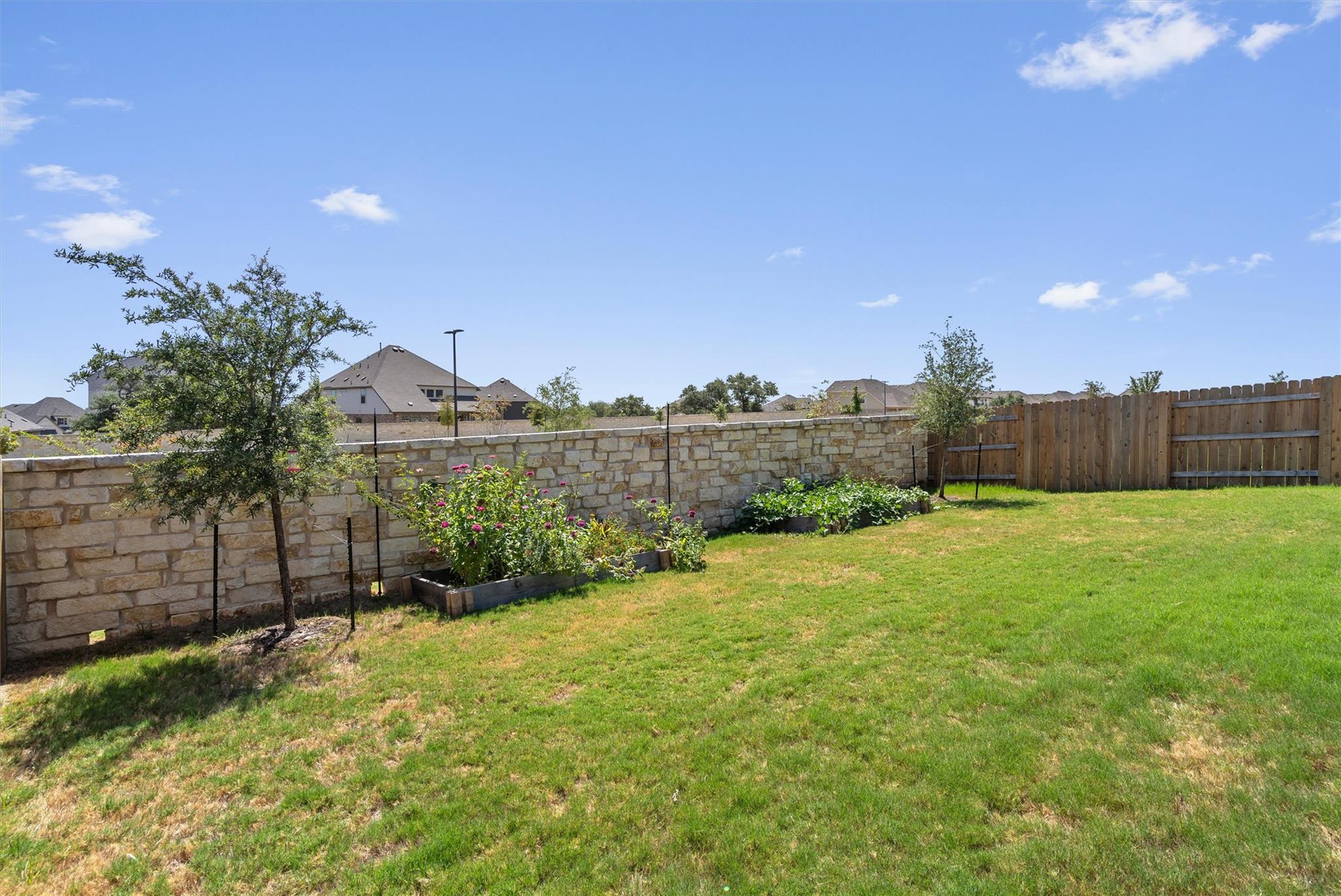 1304 Snowdrop DR